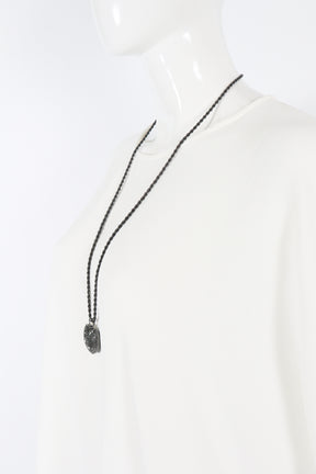 Lara heart necklace in Grey