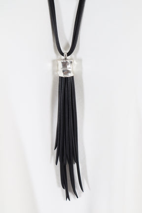 Indie Necklace in Black