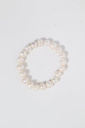 Freya pearl bracelet