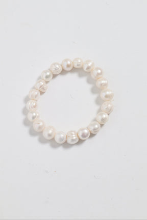 Freya pearl bracelet