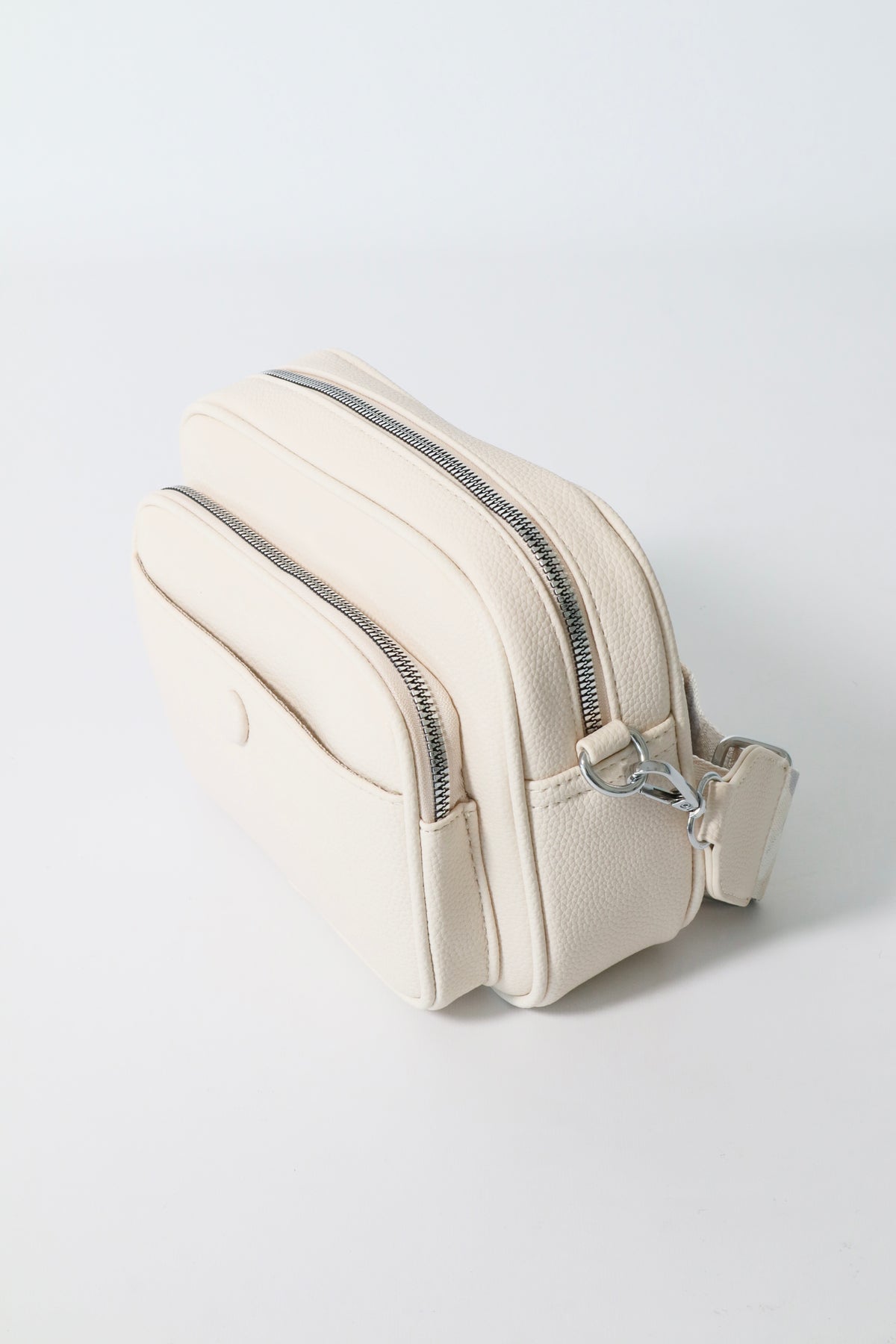 Ivy Handbag in Beige