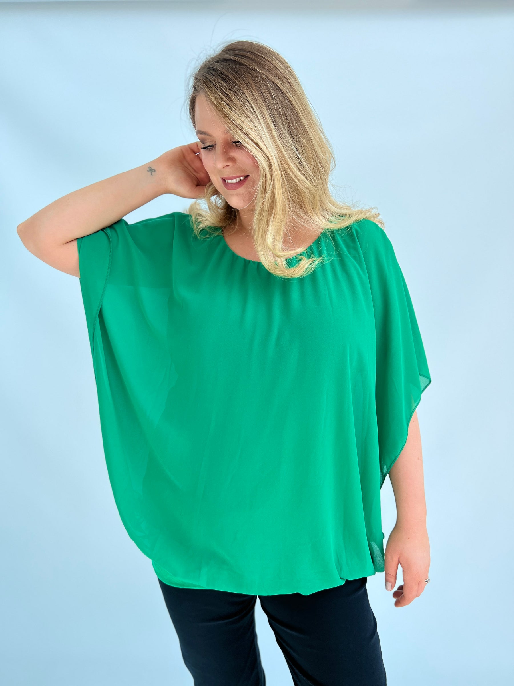 Magic Blouse in Kelly Green - Size 2