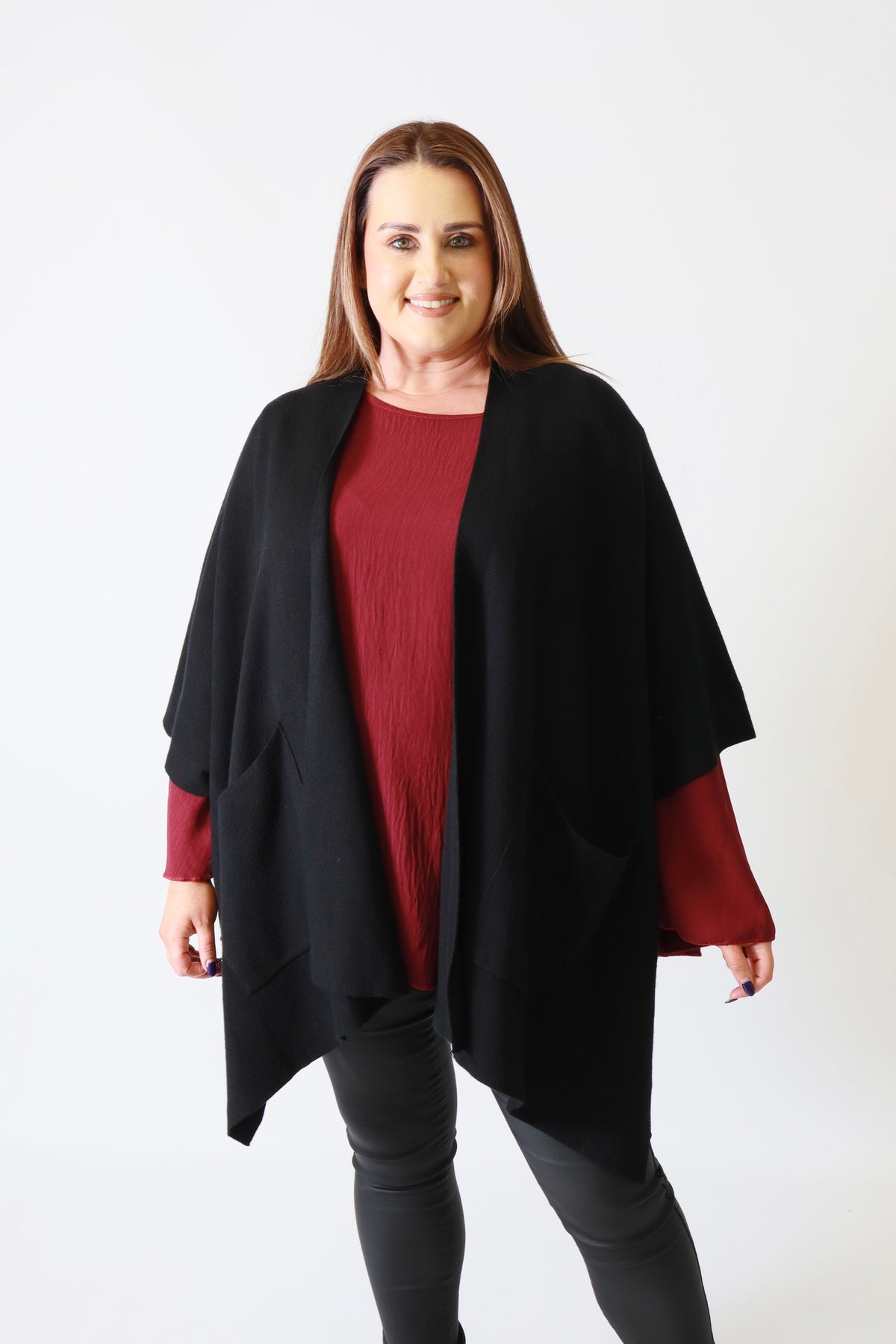 Kaia Open Cape in Black