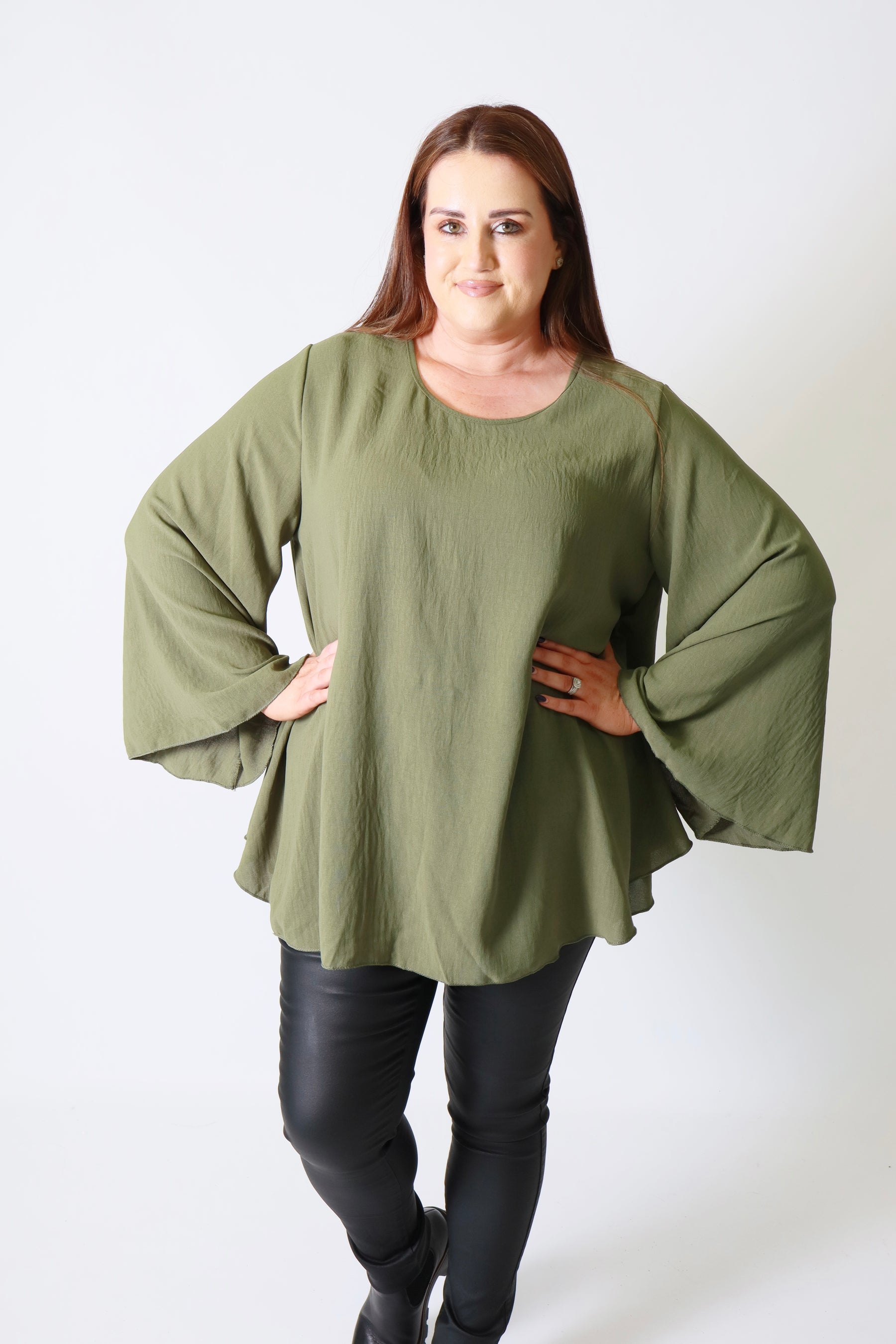 Nyla Blouse in Khaki