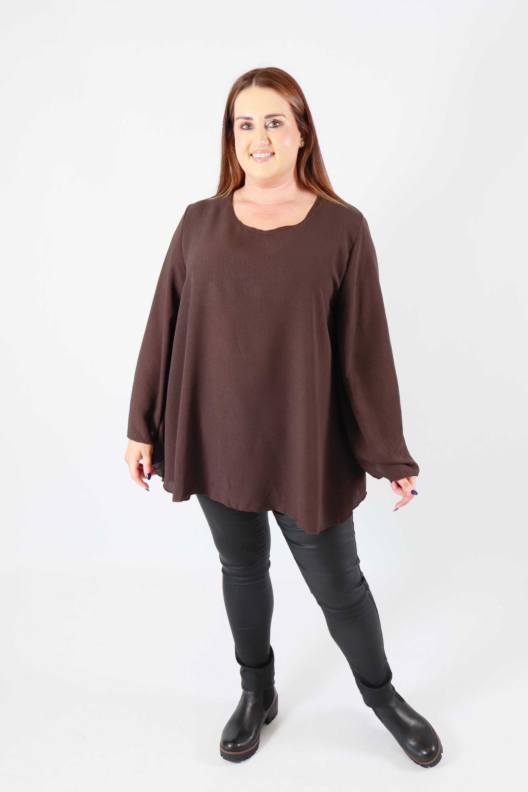 Nyla Blouse in Brown