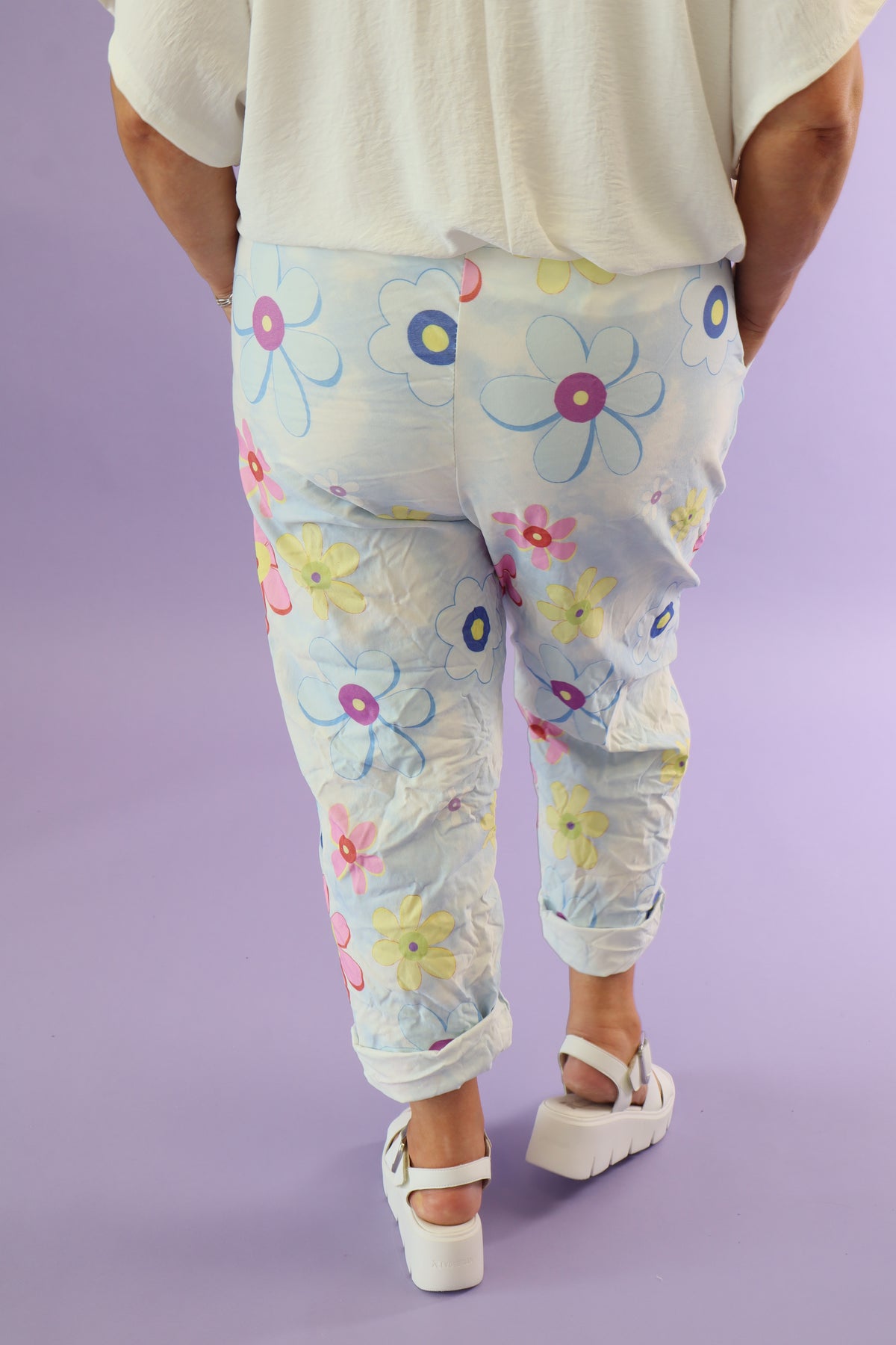 Haven Jogger in Blue Daisies