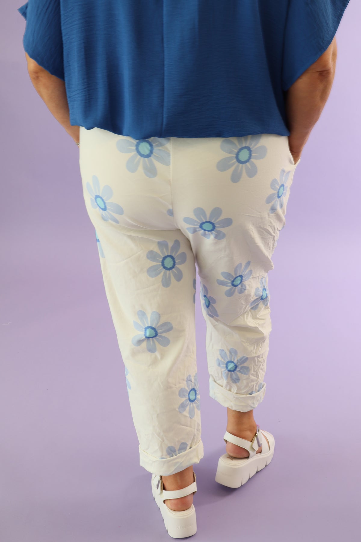 Haven Jogger in Blue Flowers