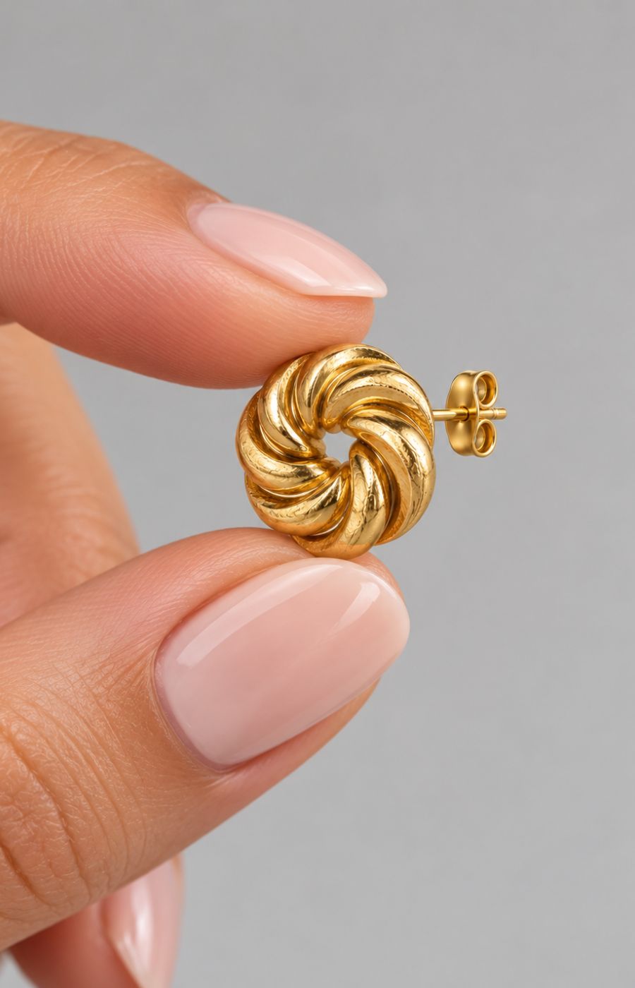 Indigo Earrings in Gold 