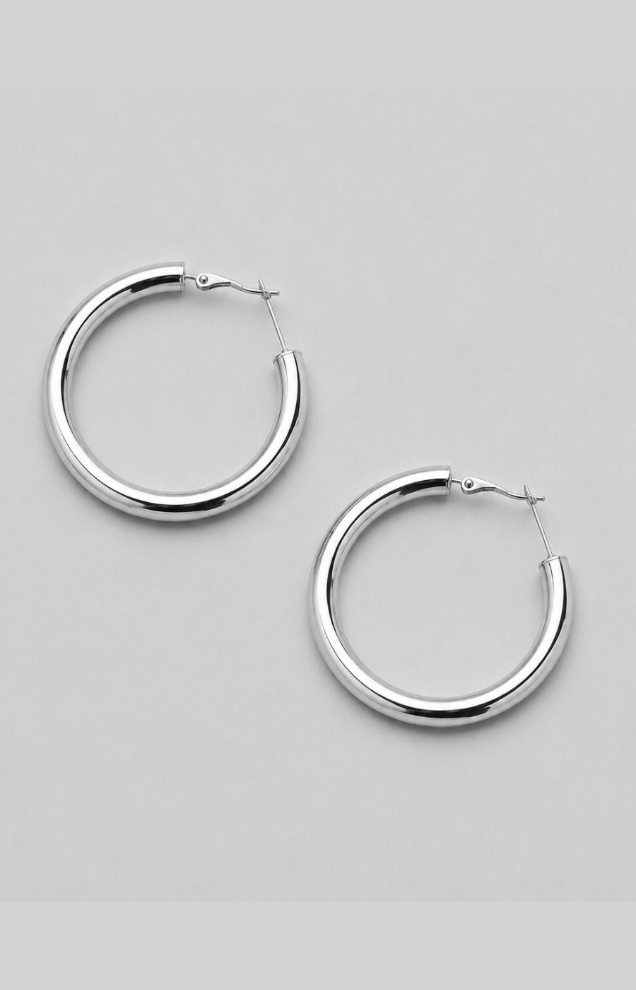 Jenny Hoop Earrings in Silver 