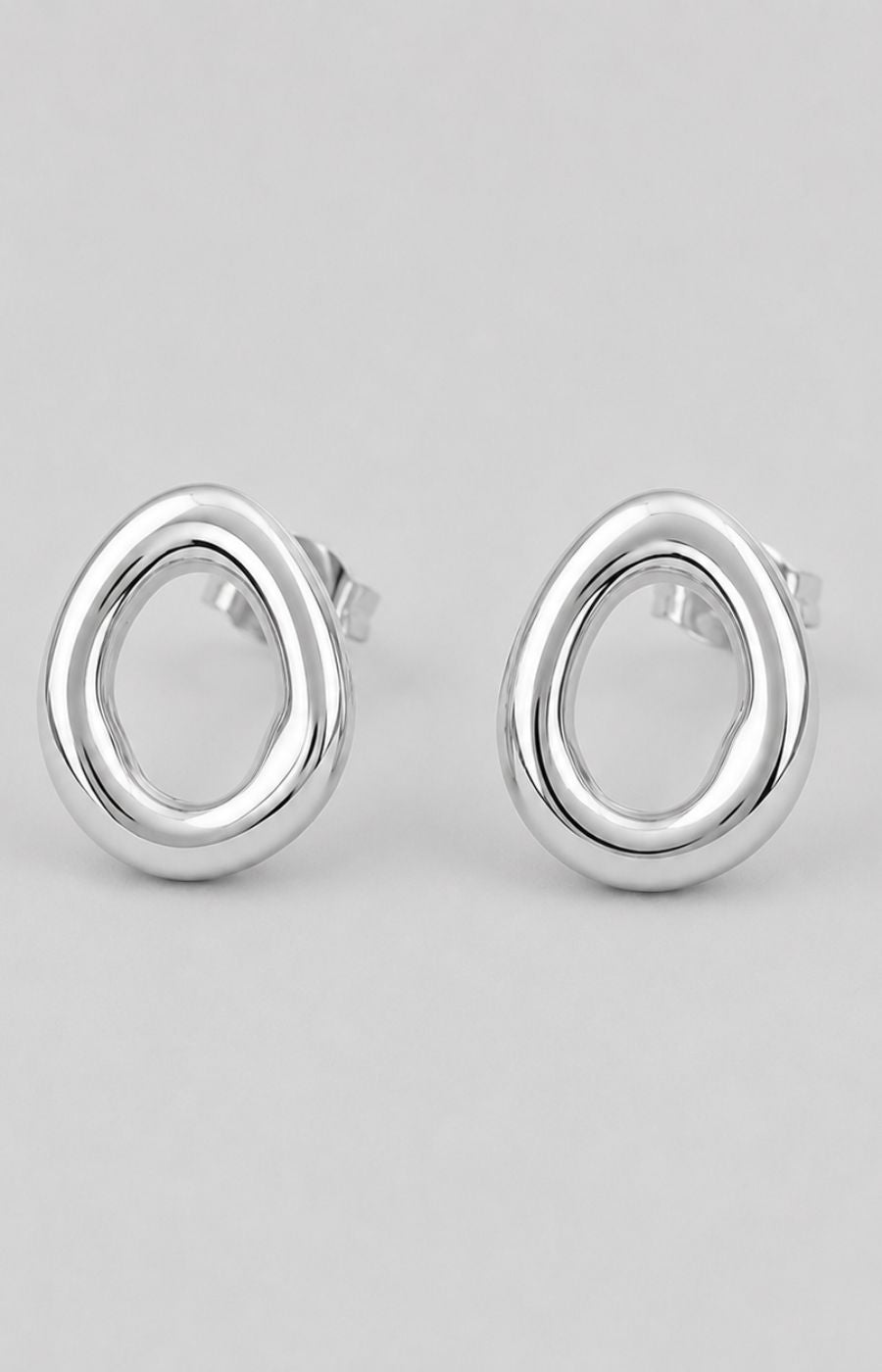 Julia Hoop Earrings in Silver 