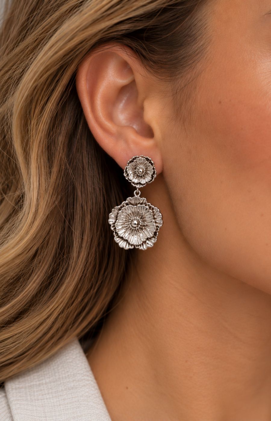 Junia Earrings in Silver 