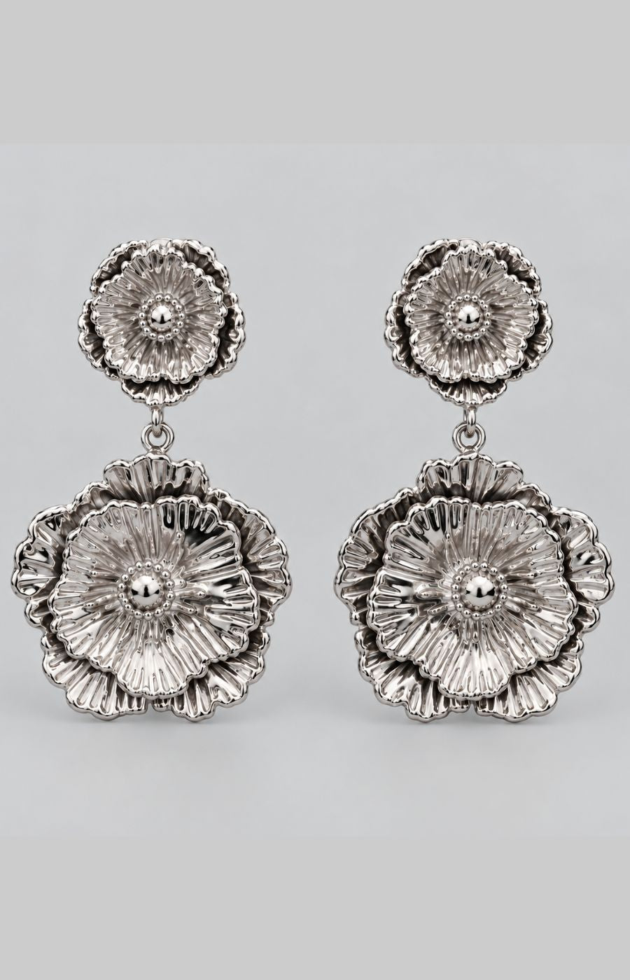 Junia Earrings in Silver 