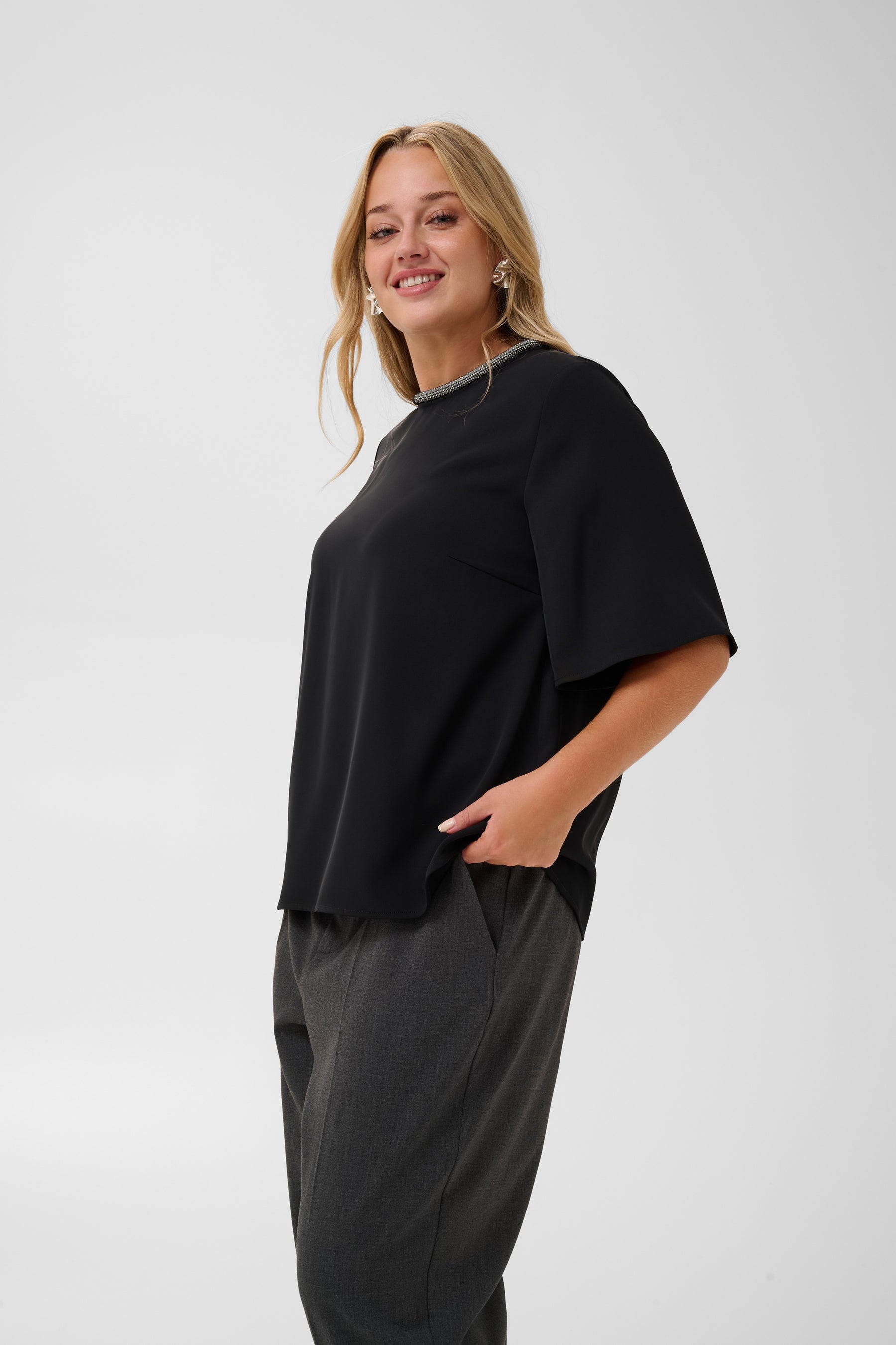 Kaffe Curve Alie Blouse in Black 