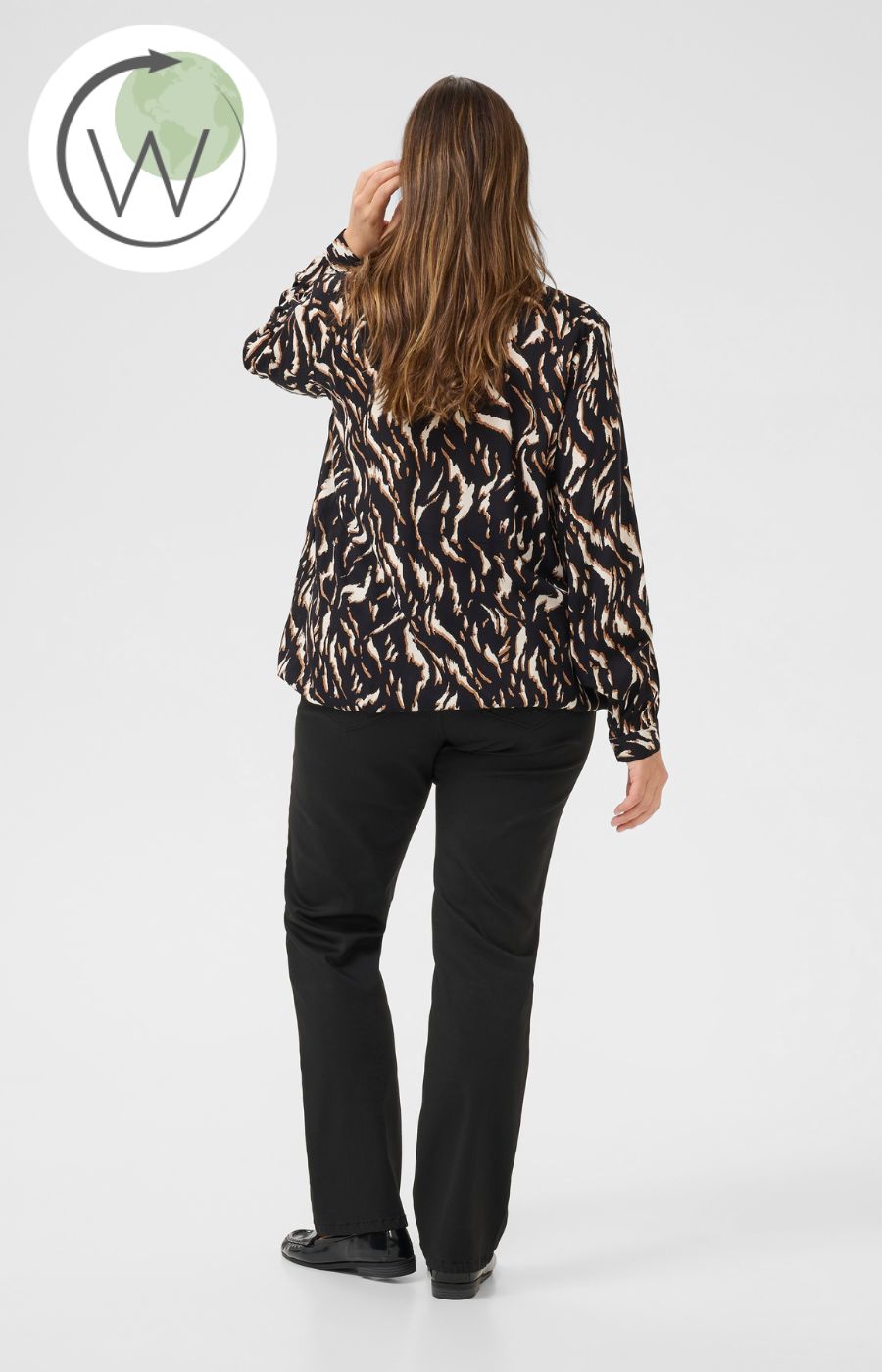 Kaffe Curve Diana Blouse in Black Tiger Print