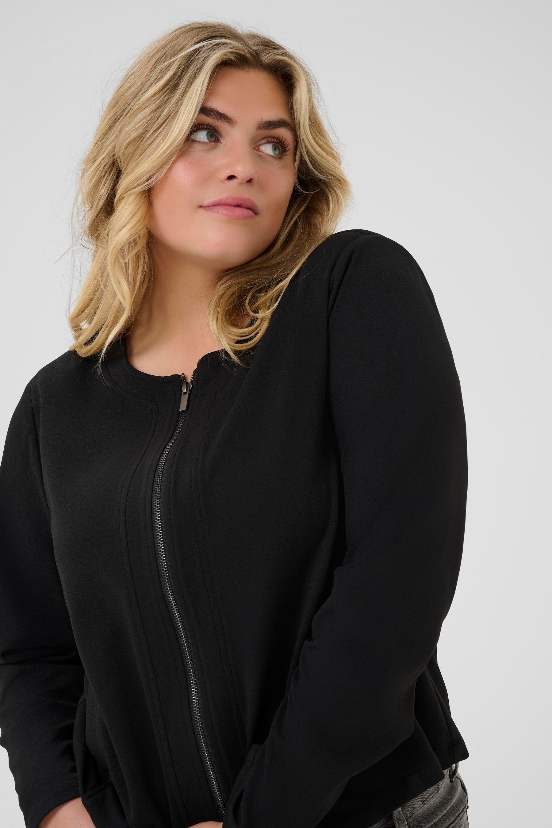 Kaffe Curve Elina Jacket in Black
