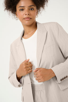 Kaffe Curve Esta Blazer in Cream