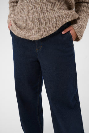 Kaffe Curve Hailey Jeans in Dark Denim 