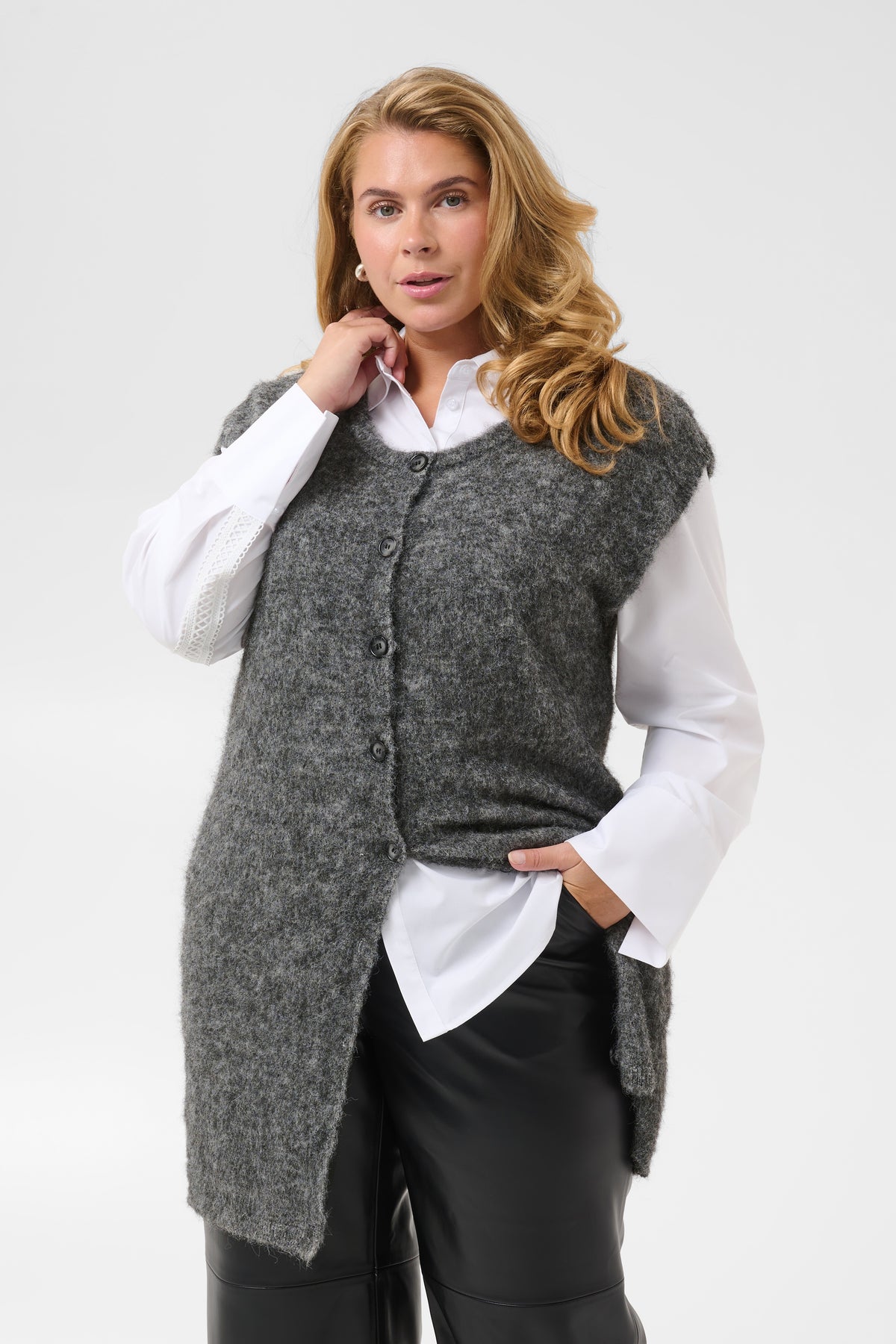 Kaffe Curve Jordi Sleeveless Cardigan in Grey 