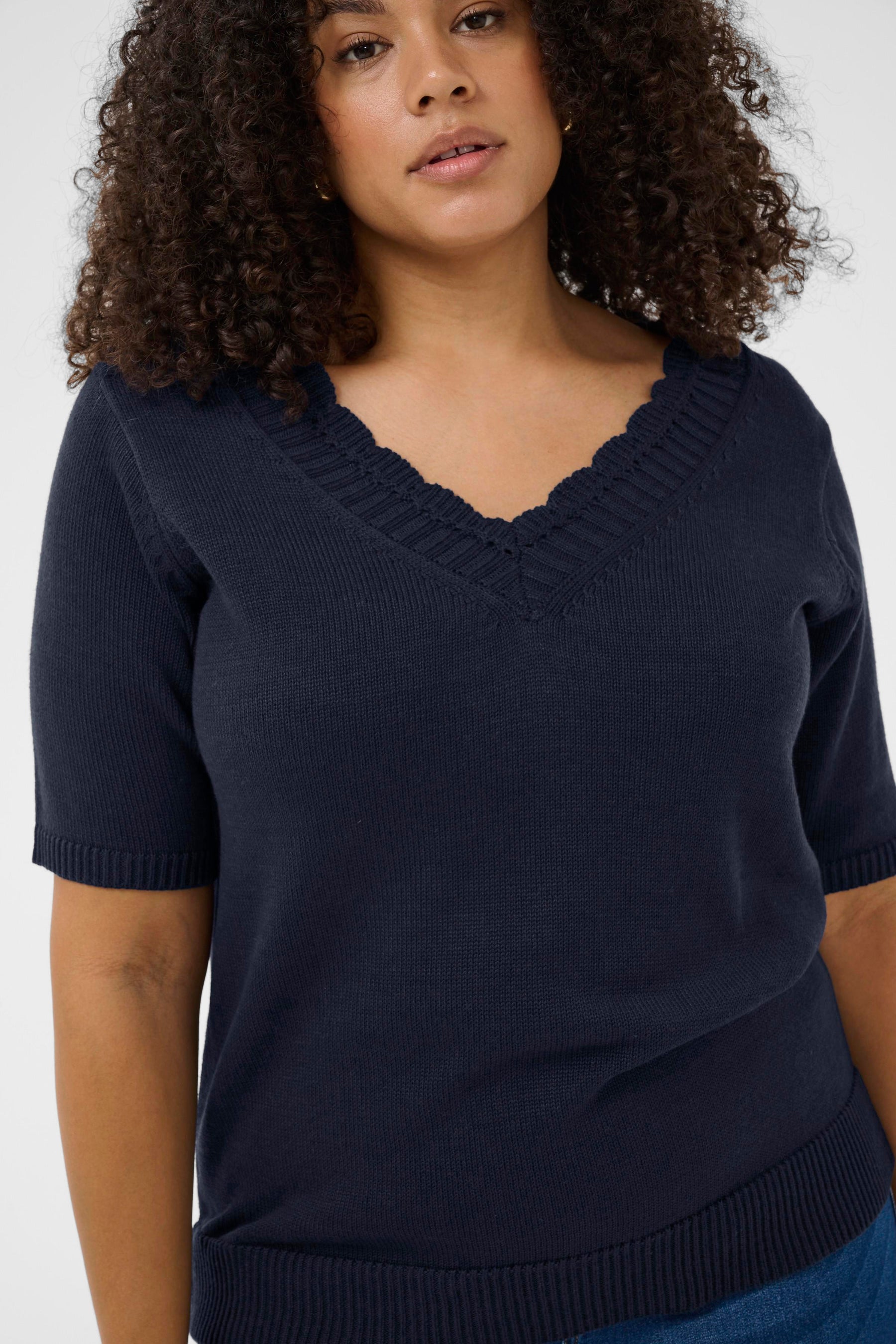 Kaffe Curve Leani Knit Top in Navy 