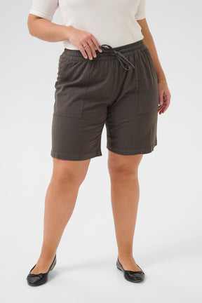 Kaffe Curve Liah Shorts in Charcoal