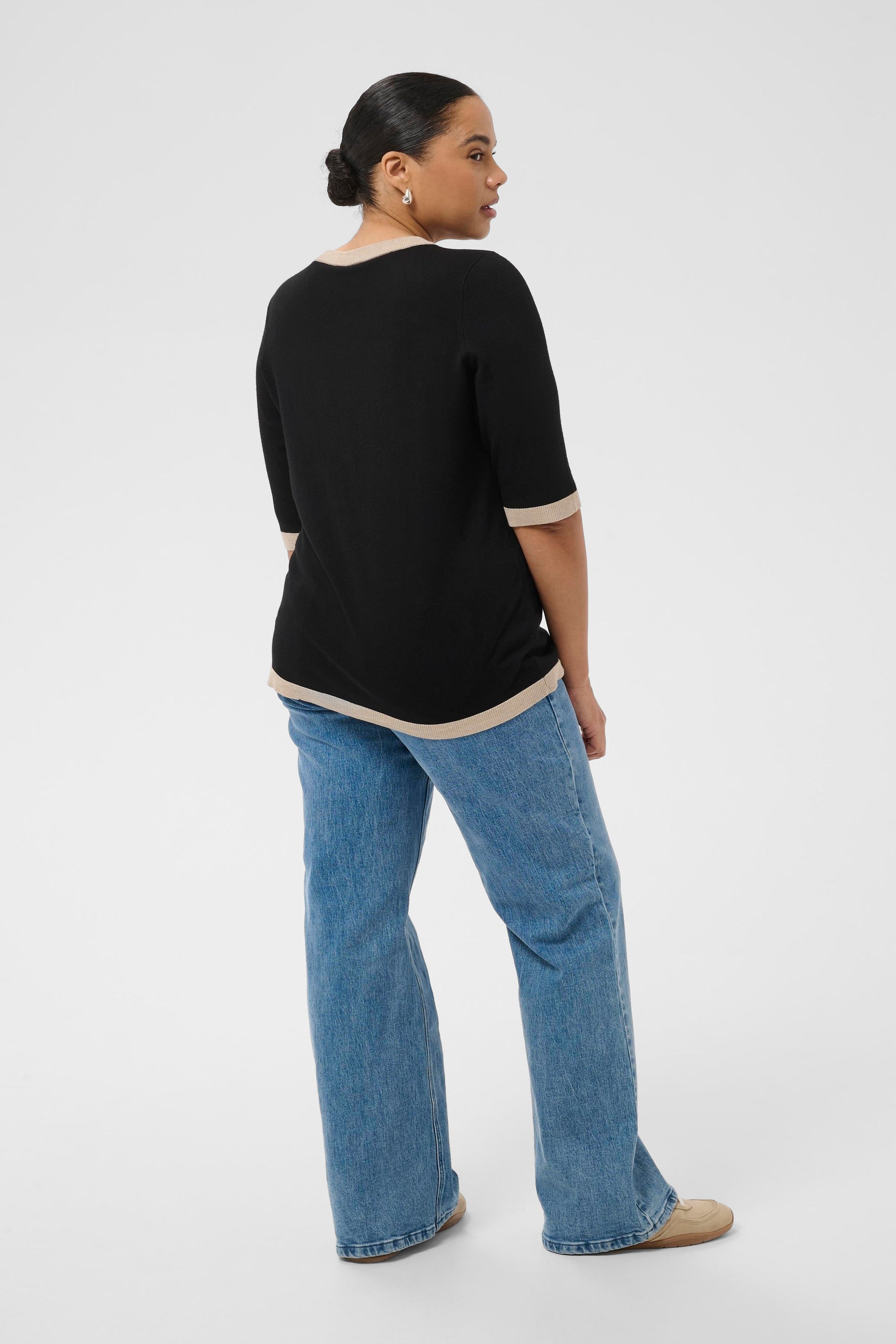 Kaffe Curve Lizzy Contrasting Edge Cardigan in Black 