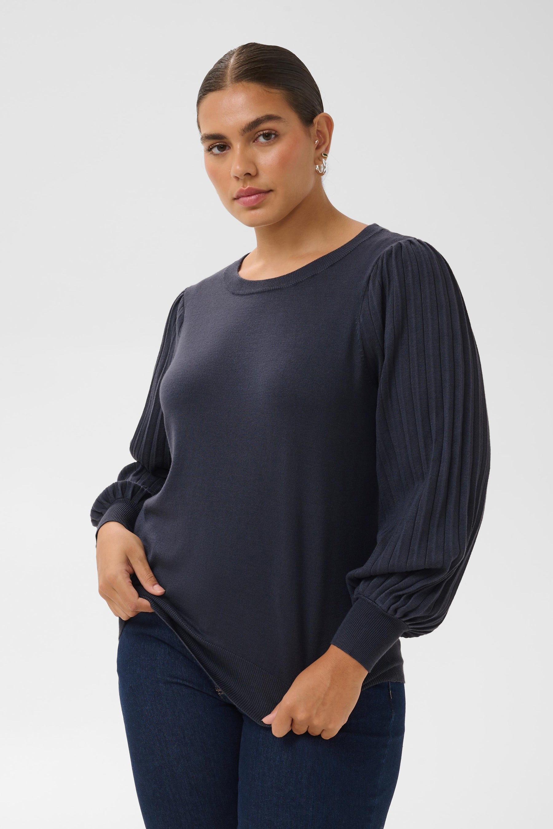 Kaffe Curve Loni L/S Jumper in Graphite 