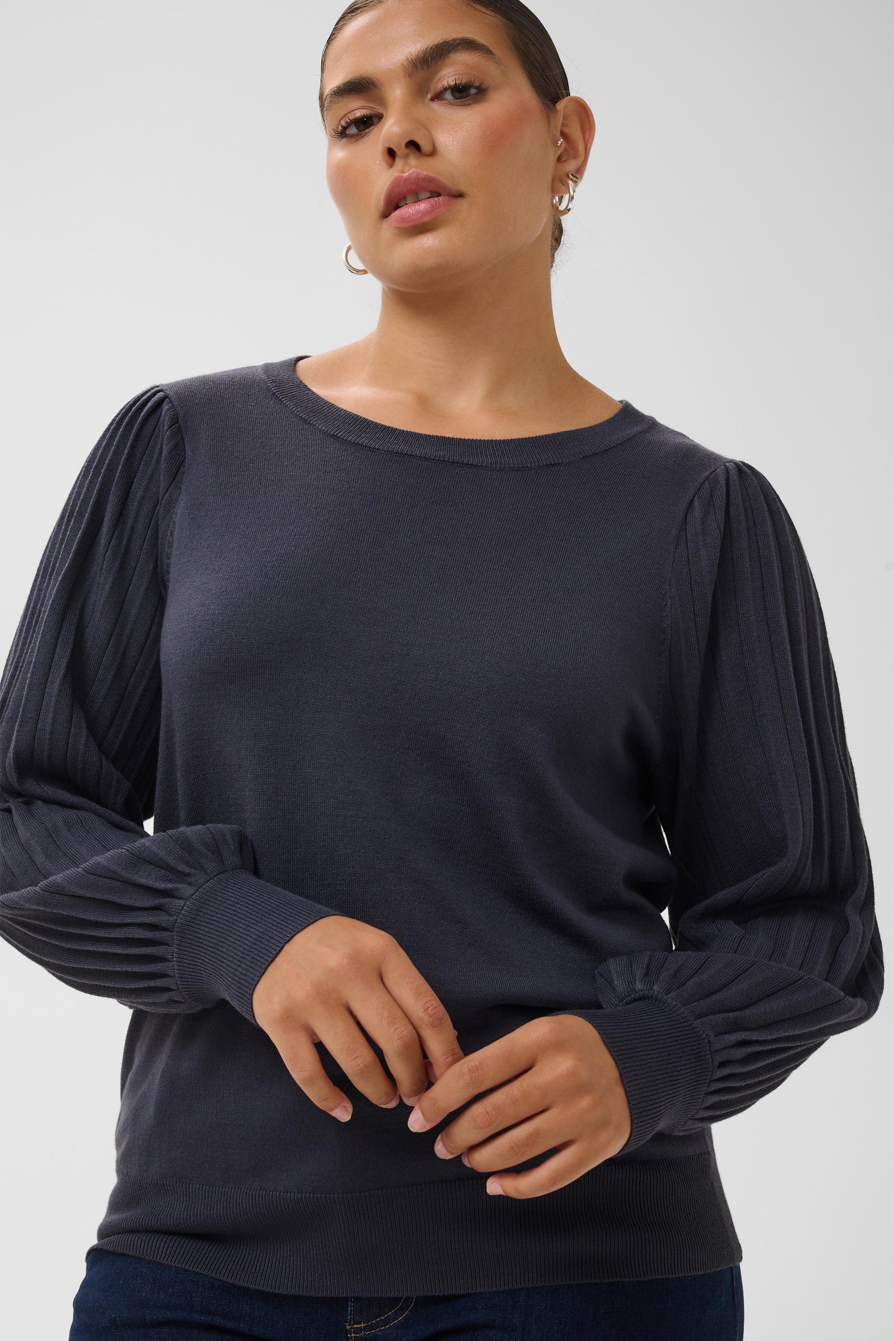 Kaffe Curve Loni L/S Jumper in Graphite 