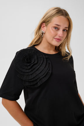 Kaffe Curve Lynna T-Shirt in Black
