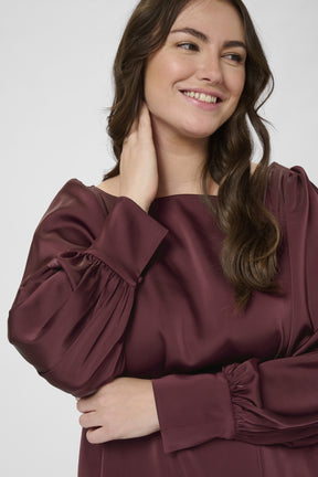 Kaffe Curve Malorie Blouse in Wine