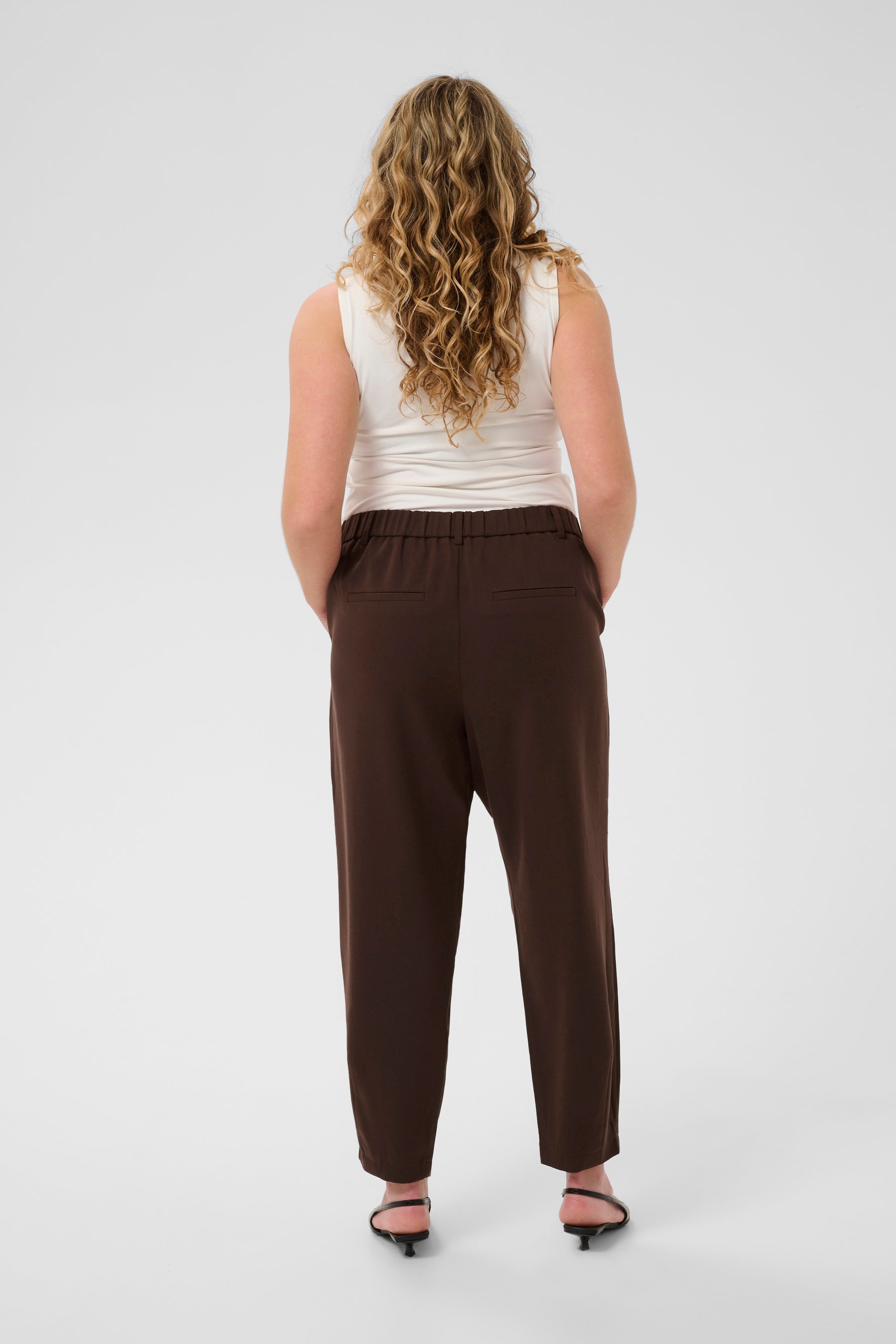 Kaffe Curve Merla Trousers in Brown 
