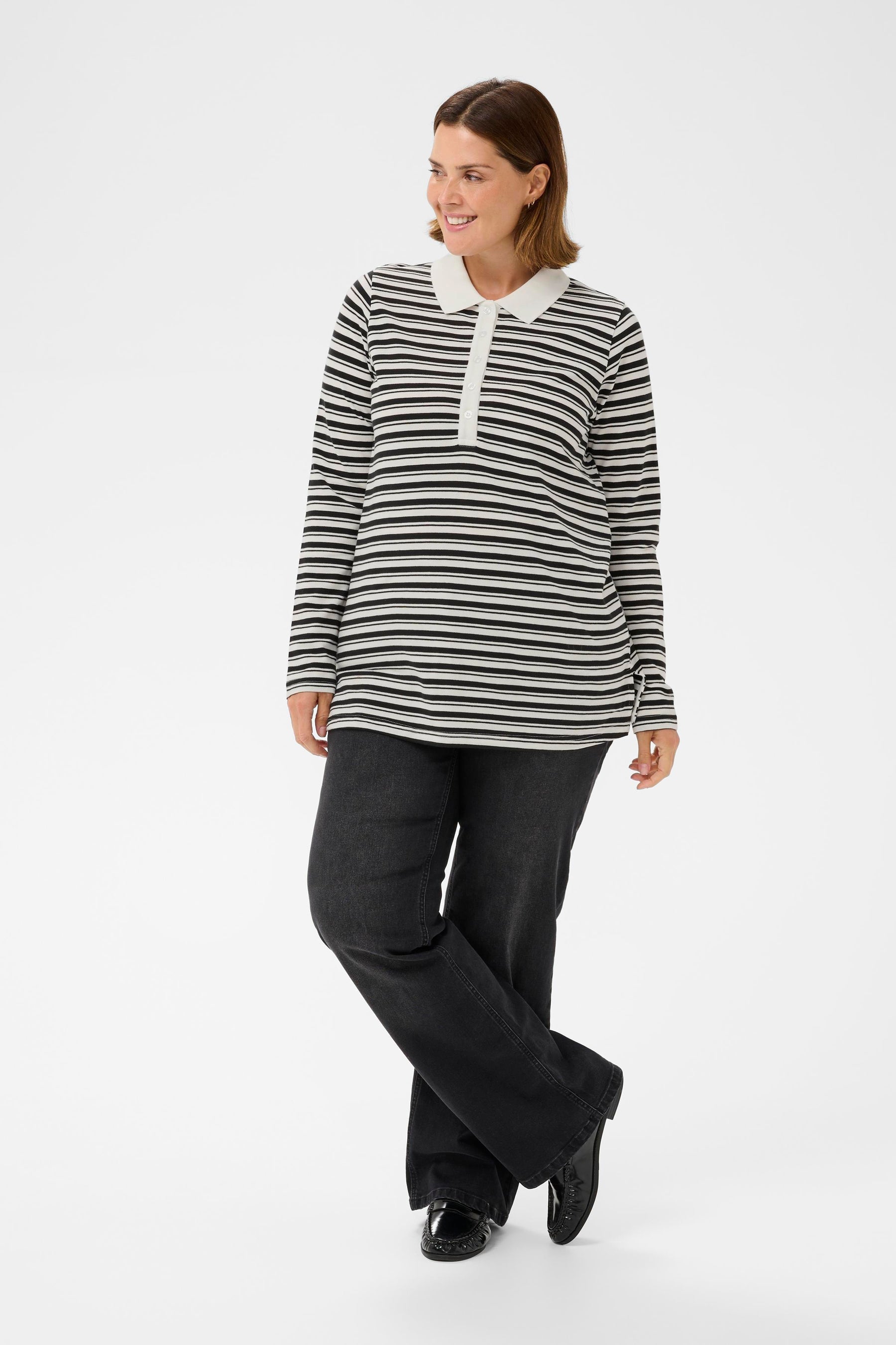 Kaffe Curve Miana T-Shirt in Black