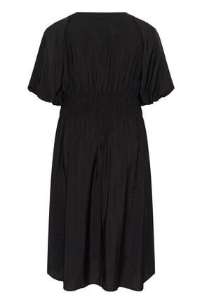 Kaffe Curve Neela Dress in Black, a midi dress with an elasticated waist and 1/2 sleeves 