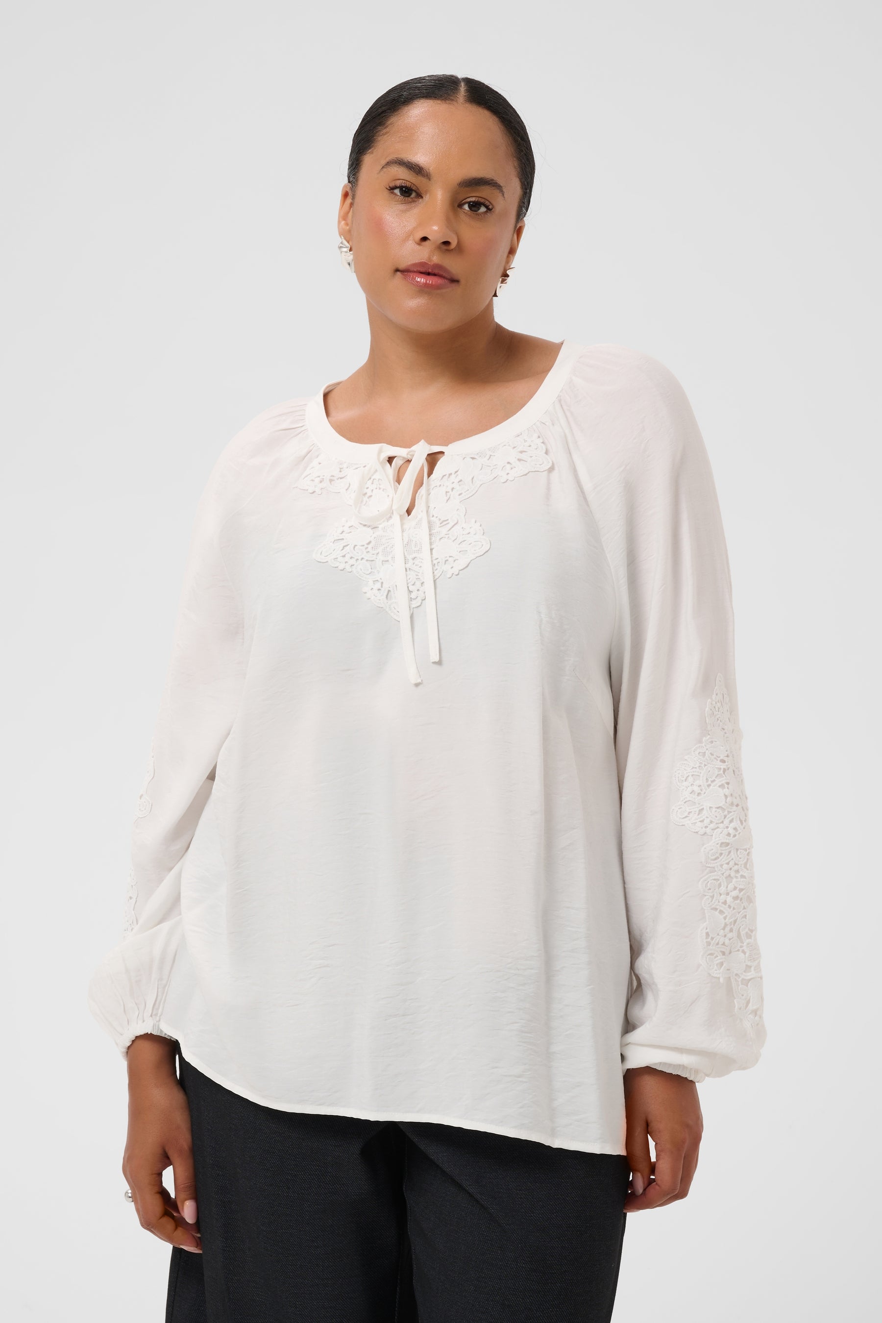 Kaffe Curve Nioma Tie Neck Blouse in White