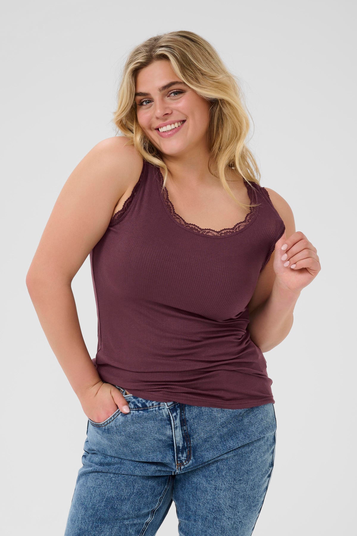Kaffe Curve Omia Vest Top in Plum
