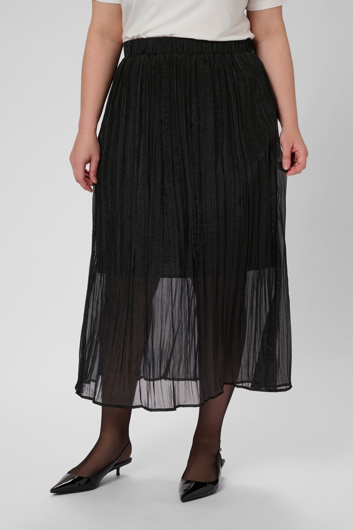 Kaffe Curve Peri Skirt in Black