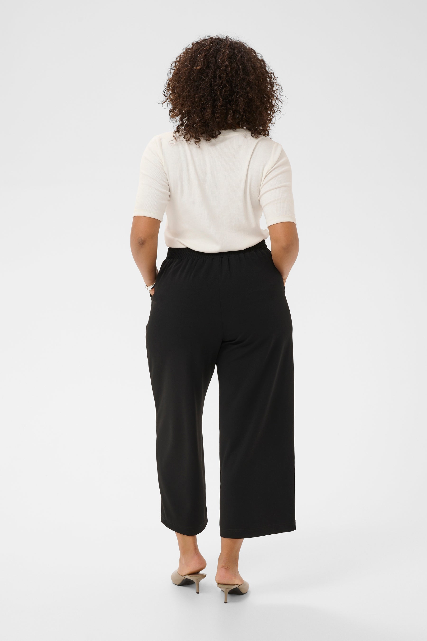 Kaffe Curve Pheolo Trousers in Black, ankle grazing black trousers 