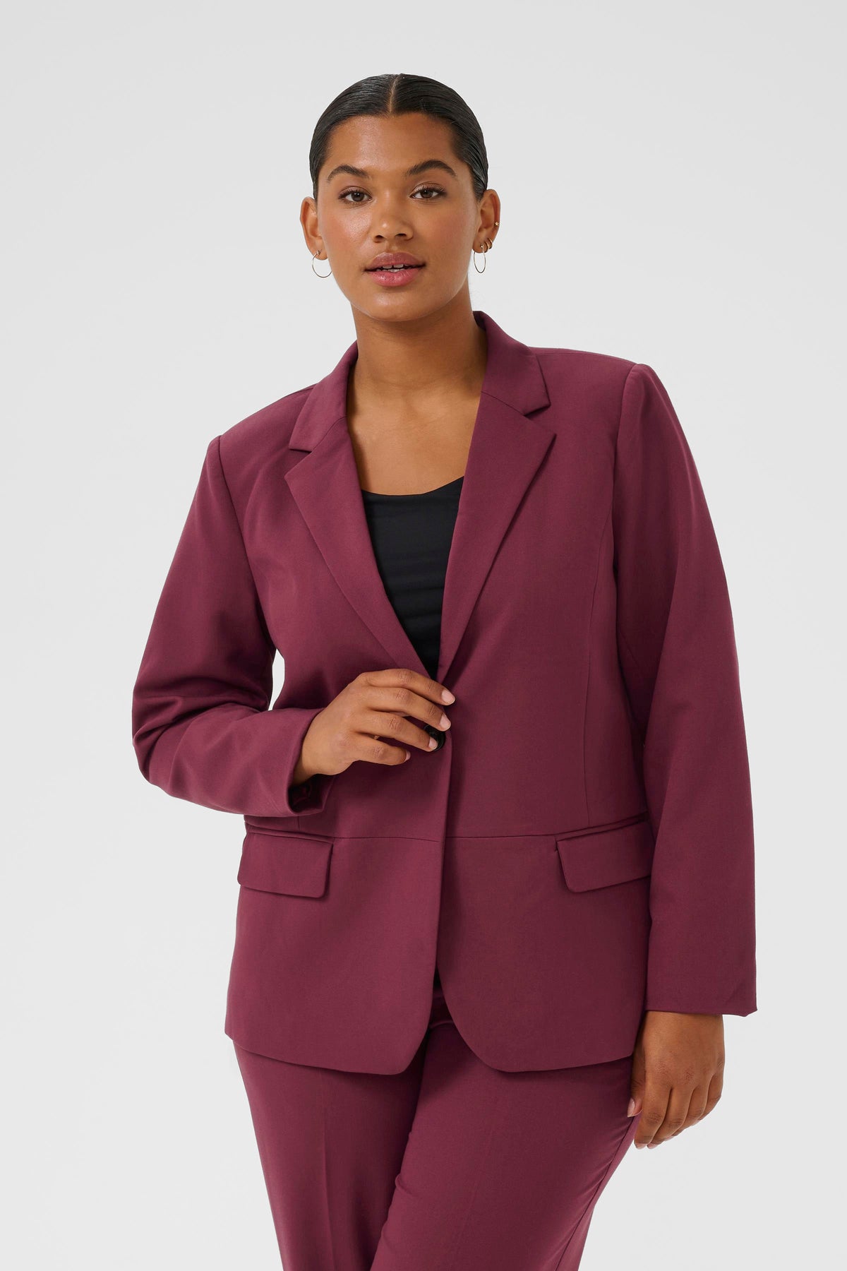 Kaffe Curve Sakira Blazer in Wine