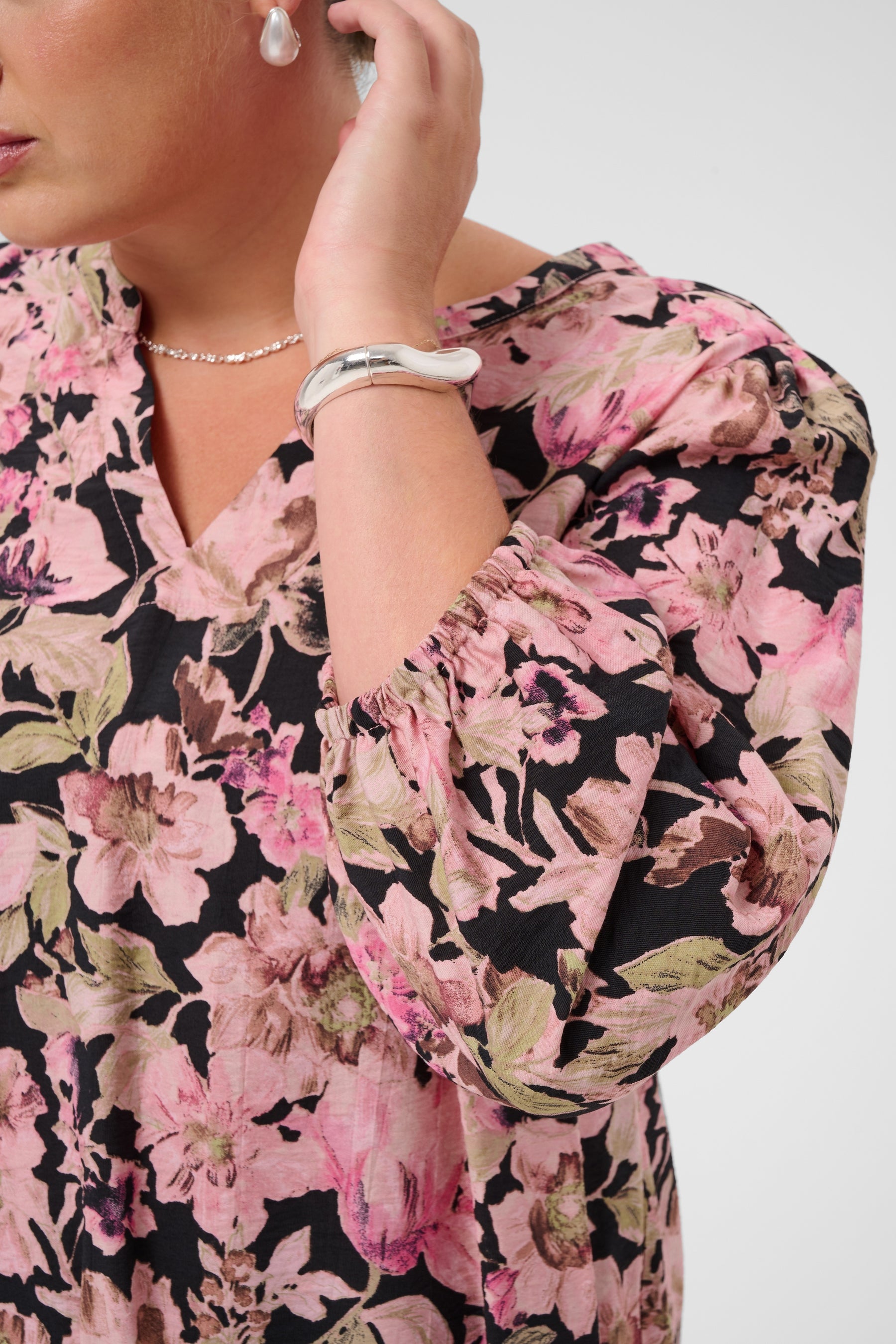 Kaffe Curve Sarina Blouse in Pink Flower 