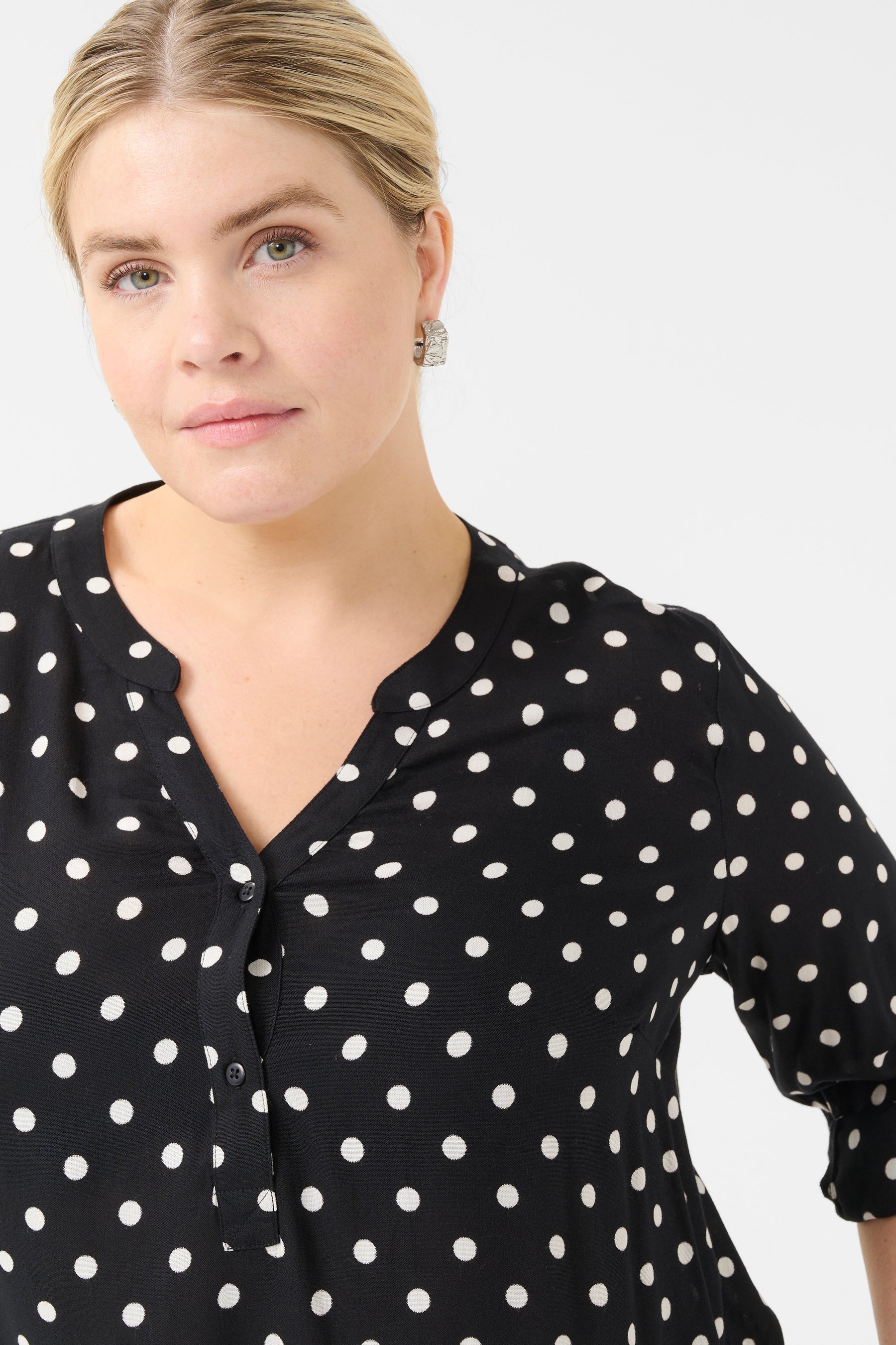 Kaffe Curve Sida Dot Blouse in Black