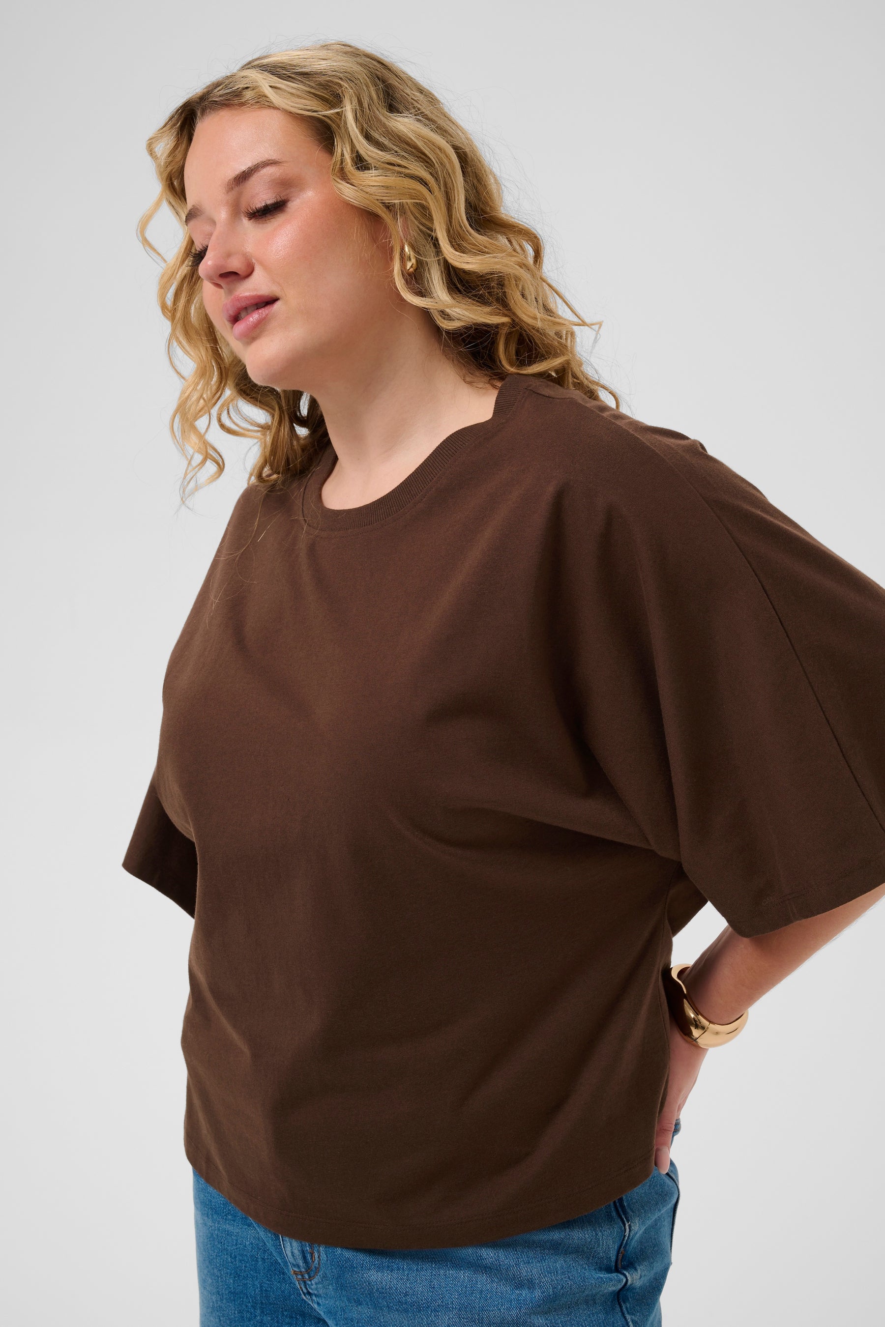 Kaffe Curve Stormi T-Shirt in Brown 