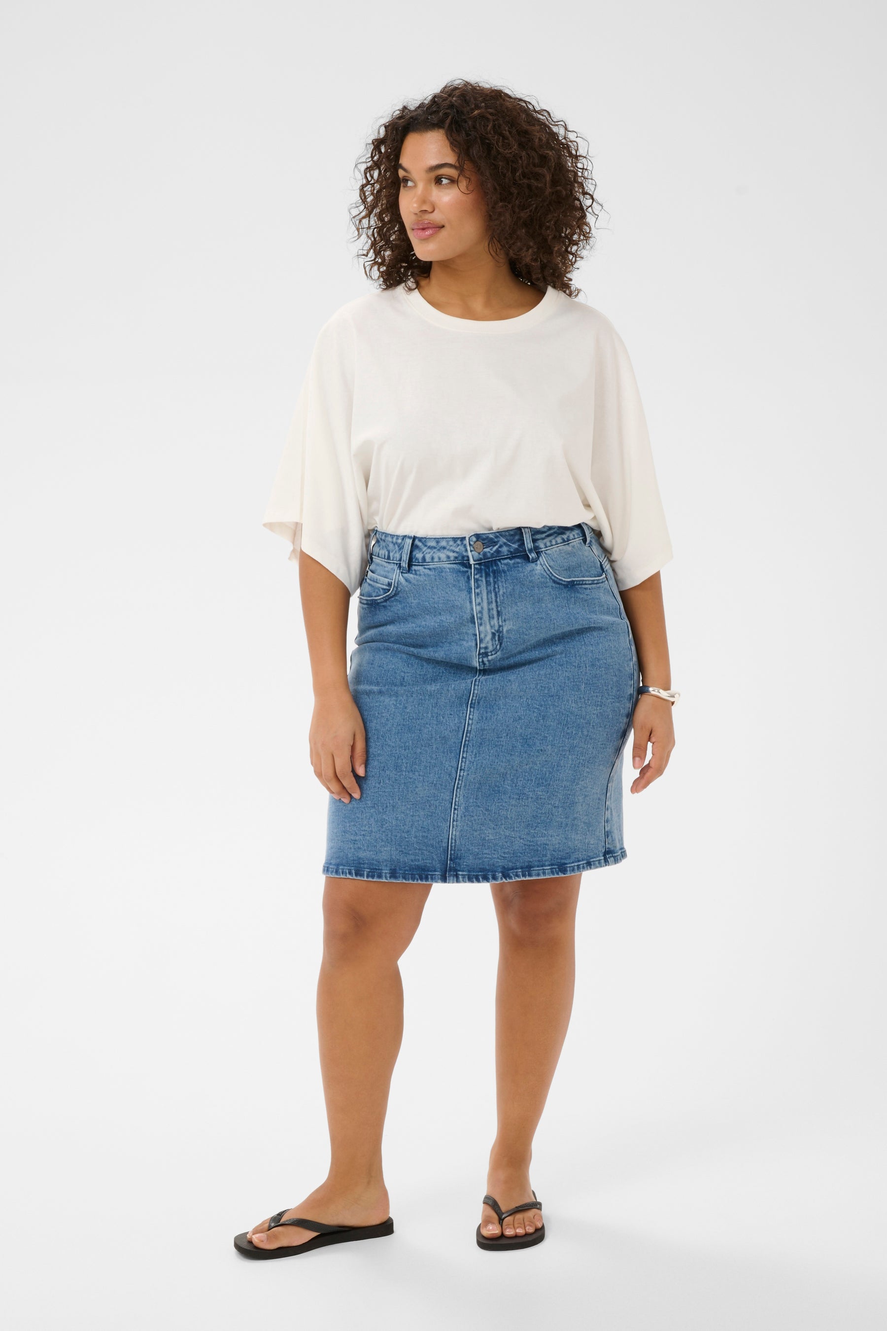 Kaffe Curve Stormi T-Shirt in White
