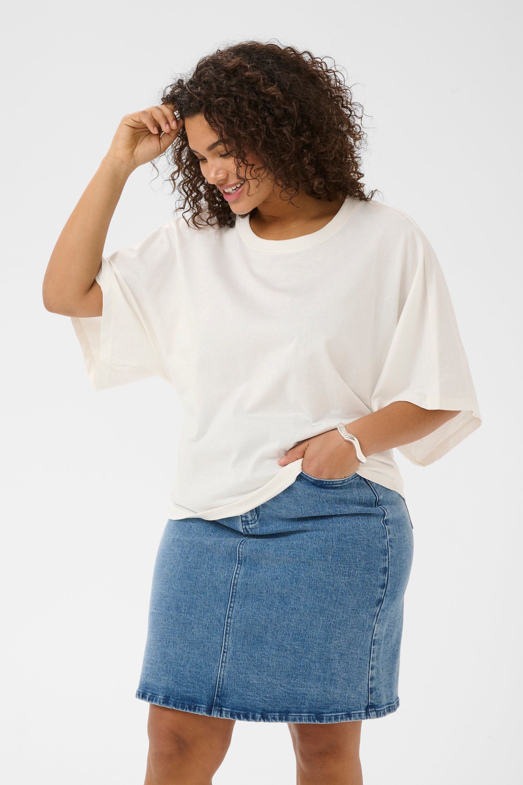 Kaffe Curve Stormi T-Shirt in White 