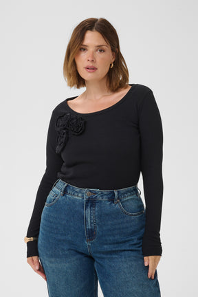 Kaffe Curve Susana T-Shirt in Black 