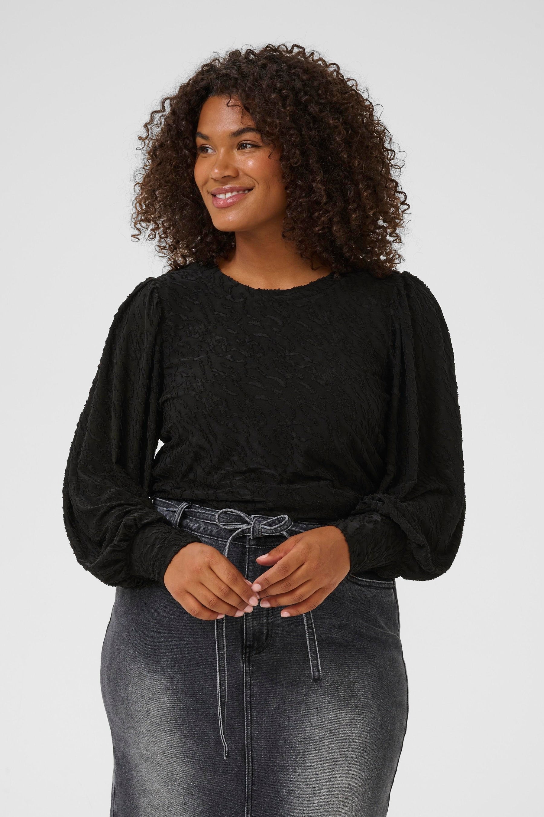 Kaffe Curve Zarina Top in Black