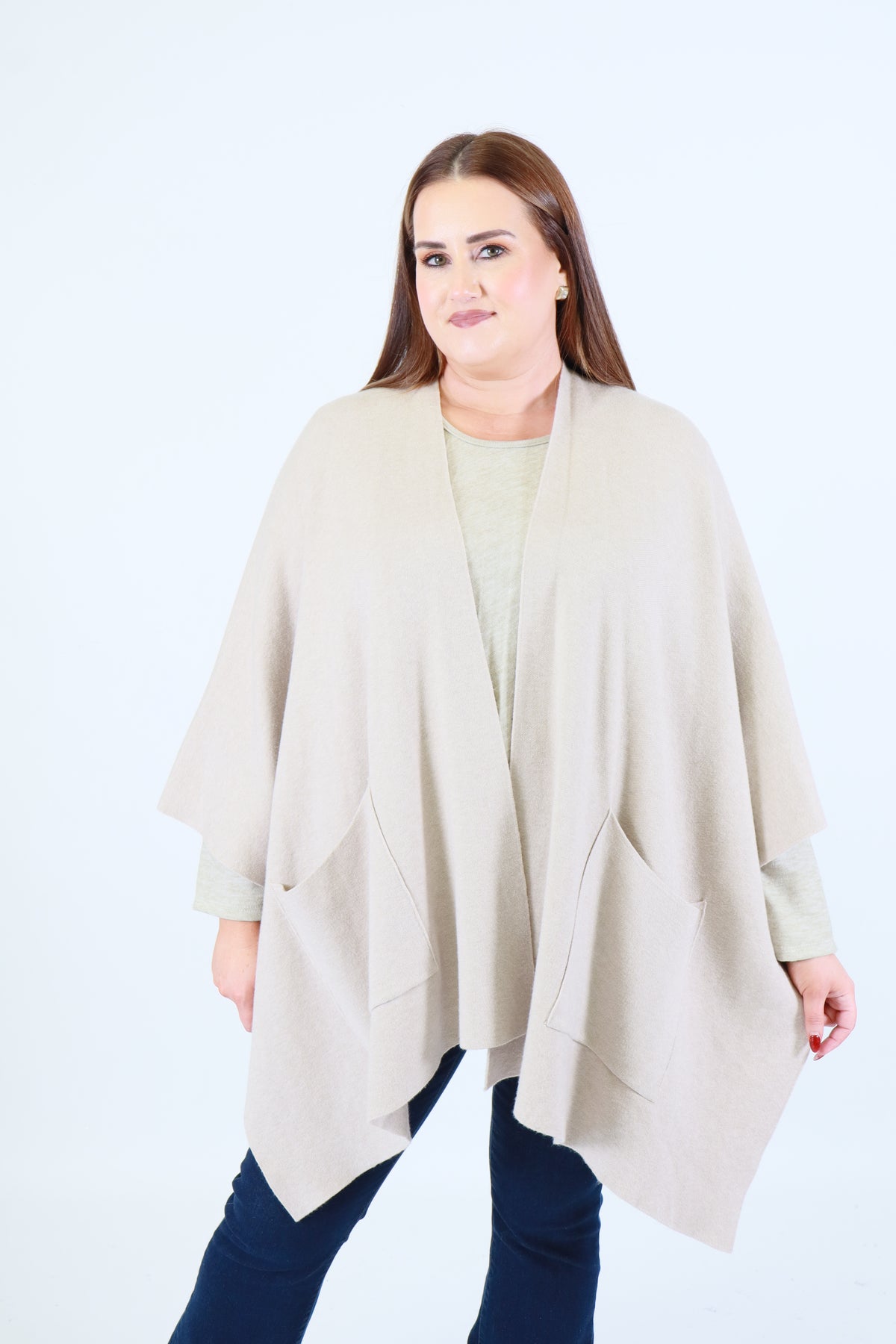 Kaia Open Cape in Beige