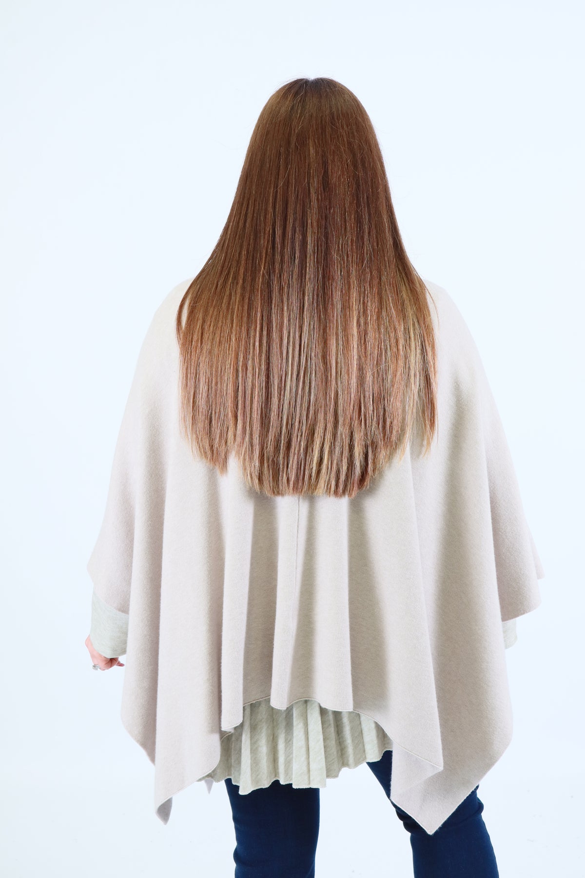 Kaia Open Cape in Beige