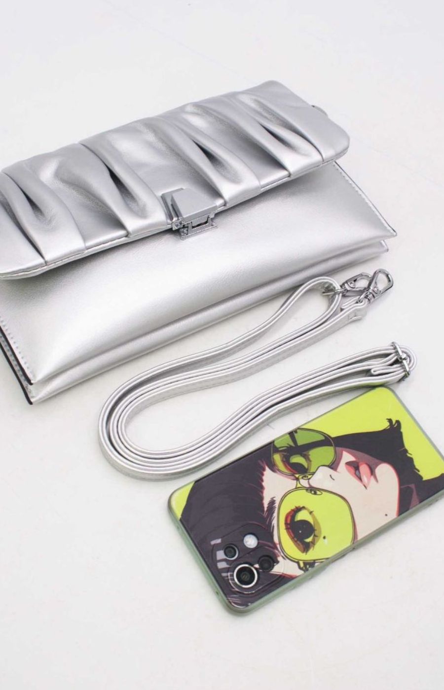 Lily Clutch Bag in Silver 