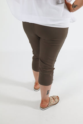 Lucie Crop Trousers Taupe