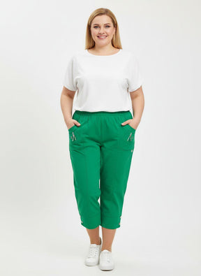 Lucie Crop Trousers in Green 