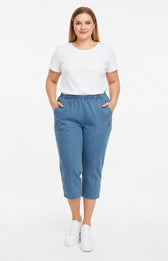 Lucie Crop Trousers in Light Denim 